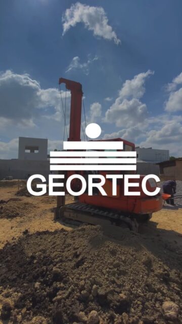 🏗 Mejoramiento de suelo con inclusiones de grava

Este proceso permite mejorar las características del terreno y aumentar su capacidad para soportar estructuras, proporcionando una base más firme y segura para su desplante. 

En Geortec, contamos con suluciones especializadas para las necesidades de cada proyecto. 

📲 ¿Tu proyecto requiere mejoramiento de suelo? Cotiza con nosotros y recibe asesoría especializada. 

#CalidadGeortec #mejoramientodesuelo
#ingenieríacivil  #TuxtlaGutiérrez #chiapas